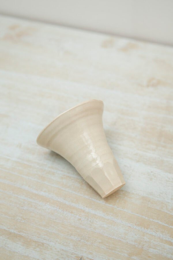 Tasse Calla, grès blanc