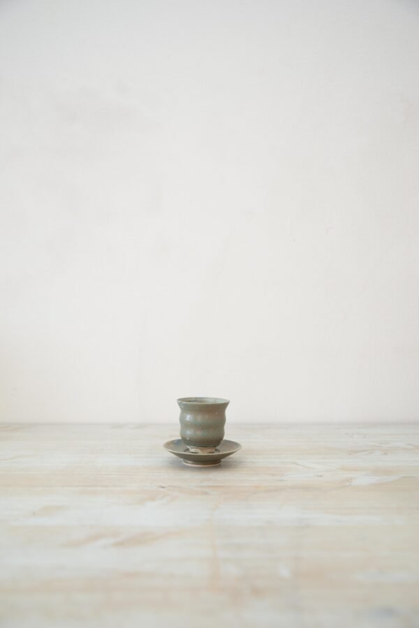 Petite Tasse Verte avec Soucoupe