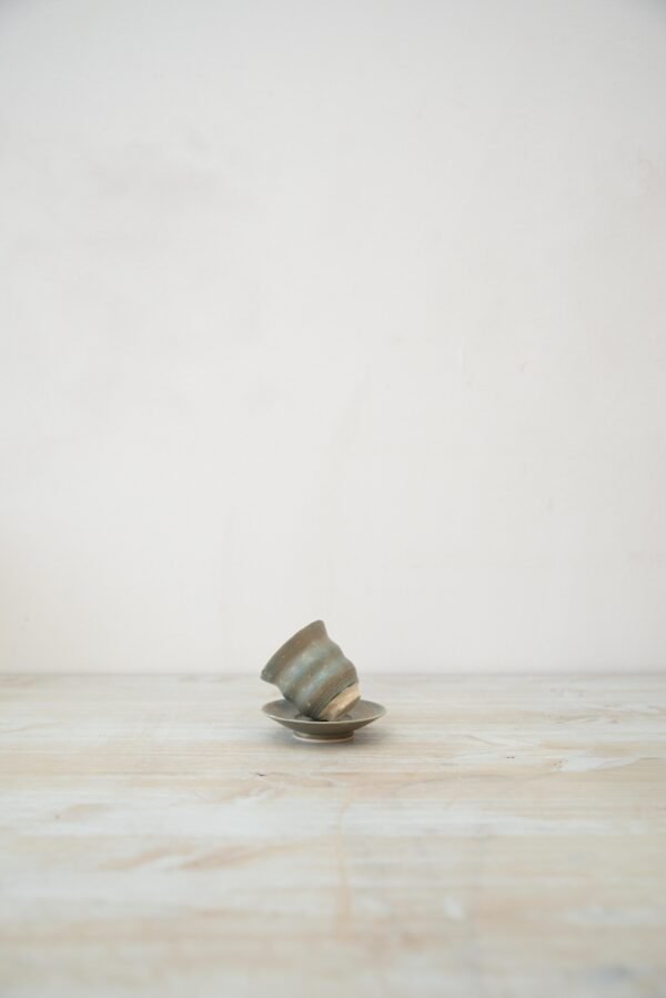 Petite Tasse Verte avec Soucoupe